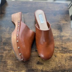 Steve Madden Womens Brooklyn-1 Leather Studded Clogs size 7.5